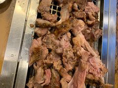 -清真·东拉黑炭火烤羊腿(世通·国际店)