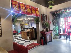 大堂-愉肴麻辣香锅(中山路店)