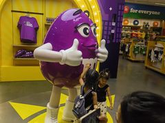 -m豆巧克力世界(上海世茂广场店)