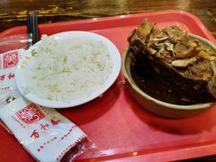 -万和春排骨砂锅米饭(湖北路店)