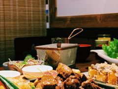 铁板黑椒雪花牛里脊配黄油煎时蔬-鳗鱼家·深夜食堂(军博店)