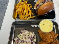 -TRIPS BURGER(大钟寺店)