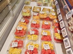 -盒马鲜生(红莲店)