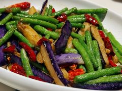 茄子炒豆角-石头咕(葵蓬店)