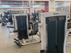 -英派斯健身旗舰店(海信国际中心馆)