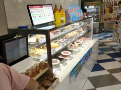 -85度C(生甜甜圈研究工坊·上海平凉店)