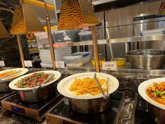 -黑金·寻焰自助百汇·烤肉·火锅(中街店)