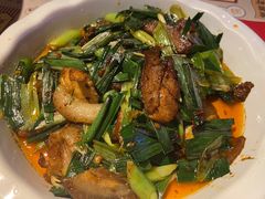 蒜苗回锅肉-酒肆浅葱•烧烤•龙虾•排档(卓悦intown店)