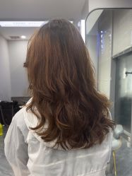 -藤野造型烫染·漂发