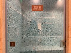 -深圳国际会展中心希尔顿酒店(前海华发冰雪世界店)