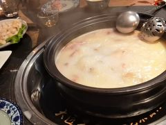 -大匠工房古船木艺术餐厅·猪肚鸡专门店(长白仙岛店)