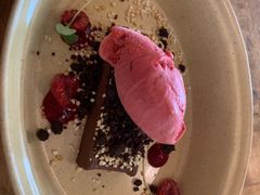 -植物园哈利亚餐厅