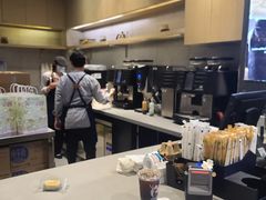 -瑞幸咖啡(南京绿地之窗店)