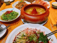 老滇凉米线-老滇山寨•云南特色菜•地方菜•民族风情歌舞表演(金碧店)