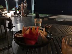 -瑰丽酒店·海吧·天际下午茶·现场DJ·天台酒吧