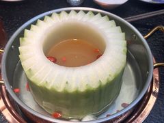 -得意咚瓜·顺德鱼生·冬瓜火锅(深圳首店)