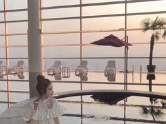 -黄金时代游泳健身云畔会所(绿地中心双子塔店)