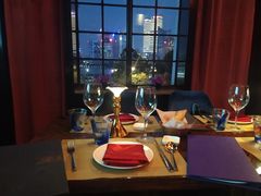 -YUE·6·西式融合餐厅(外滩六号店)