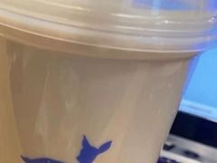 小陨石大红袍厚乳-瑞幸咖啡(南航明珠商务酒店)