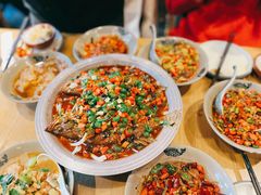 招牌臭鳜鱼-潇湘阁(尚都SOHO店)