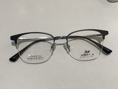-爱视眸Eyeblling眼镜·依视路·蔡司镜片折扣店(百联南方商城购物中心)
