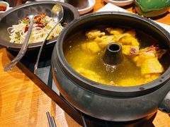 -云海肴·汽锅鸡·云南菜(天山百盛优客店)