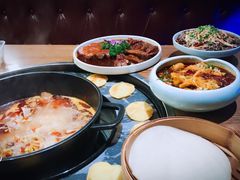 -三人行骨头王火锅(长寿店)