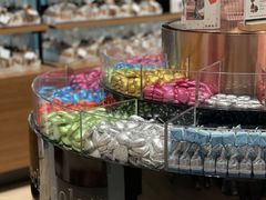 -Laderach 莱德拉(上海环贸iapm店)