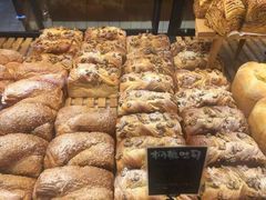 -Dough&Joe团憩(瑞虹天地月亮湾店)