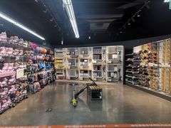 -迪卡侬(西三旗店)