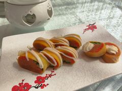 黄瓜肉松沙拉卷-亢龙太子酒轩·花园店