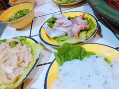 现杀牛蛙-有拈头成都市井火锅(柳市店)