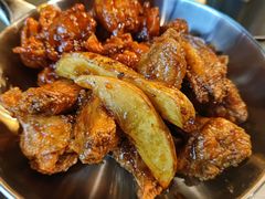 原味炸鸡和酱油鸡双拼-MI WU FACTORY米屋美食工厂餐厅(绿地店)