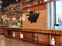 -宝燕海货工场(长江国际店)