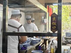 -崇德楼水盆牛羊肉泡馍馆(文艺路店)