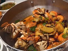 -七欣天香辣蟹火锅(闵行浦江欢乐颂店)