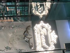-Trend1881视光·蔡司视觉(领展广场店)