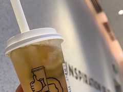 -喜茶(北京华贸购物中心店)