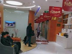-雅悦齿科(顾村公园店)