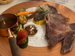 -神秘先生西餐酒廊