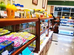 面包甜点陈列柜-丹香(青岛南京路店)