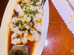-魏铭鱼头捞饭(晋阳路店)