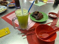 -黄亚华小食店(Jalan Alor)