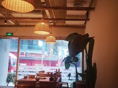 -白乐天毛肚火锅馆(解放碑店)