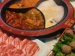 -辣莊重庆老火锅(威海高铁站韩乐坊店)