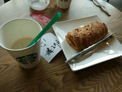-星巴克(西安曲江银泰店)