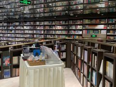 -钟书阁(群光广场店)