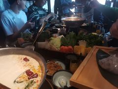 -湊湊火锅·茶憩(新中关购物中心店)