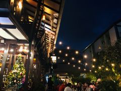 -Dash Teak House