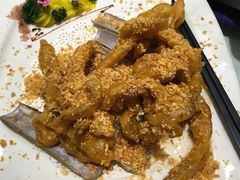 -榕树下海鲜馆(坪山路店)